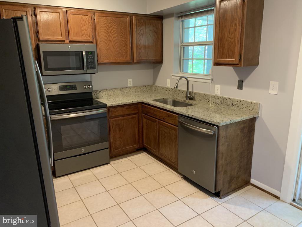 Primary Photo - 4610A 28th Rd S