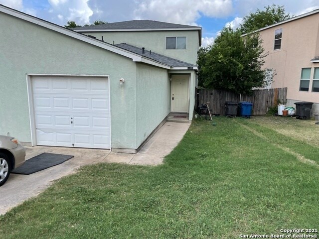 Building Photo - 11221 Center Point Rd