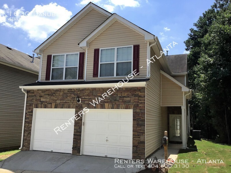 Foto principal - Move-In Ready! Spacious 4 Bedroom in Colle...