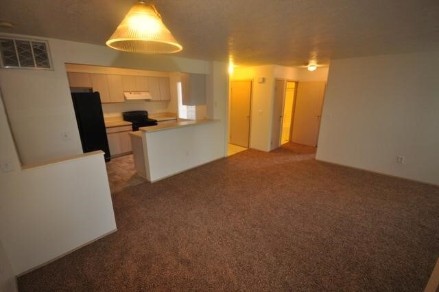 Foto del edificio - 584 S Dalton Ln