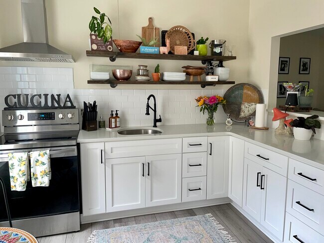 Foto del edificio - 203 Moreau St