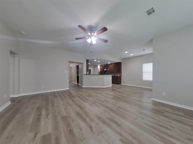 Building Photo - 23303 Crosscut Pass Dr