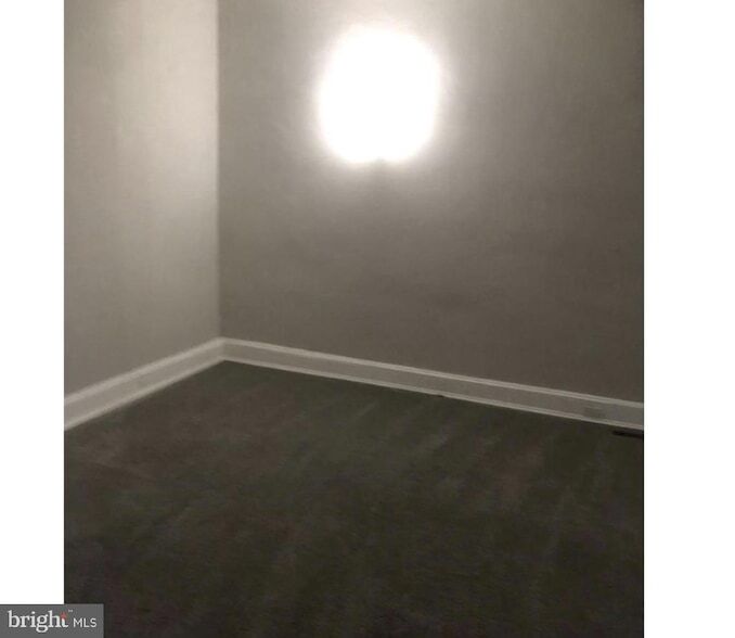 Foto del edificio - 2917 Rockrose Ave