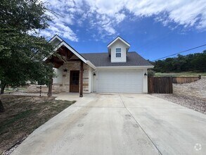 Building Photo - 110 Brooklynn Ln