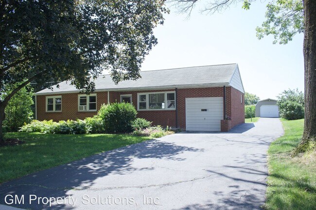 Building Photo - 3 br, 2 bath House - 1080 Donegal Springs