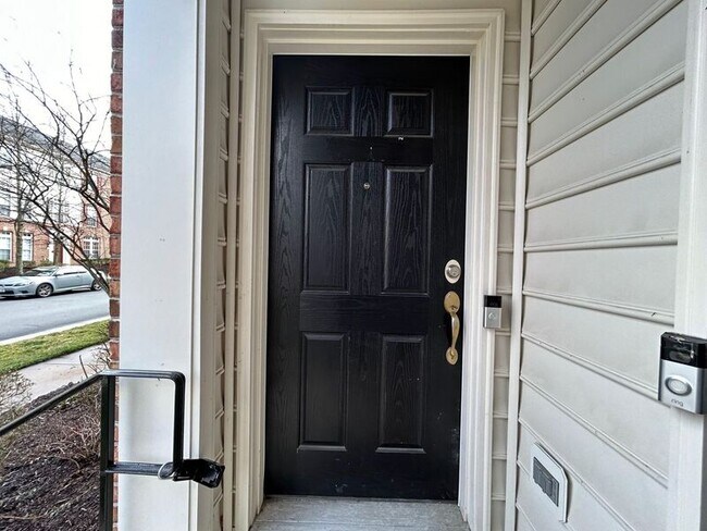 Foto del edificio - 2137 Abbottsbury Way