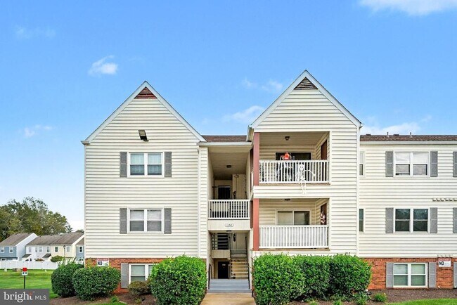 Foto del edificio - 102 Chesterfield Ln