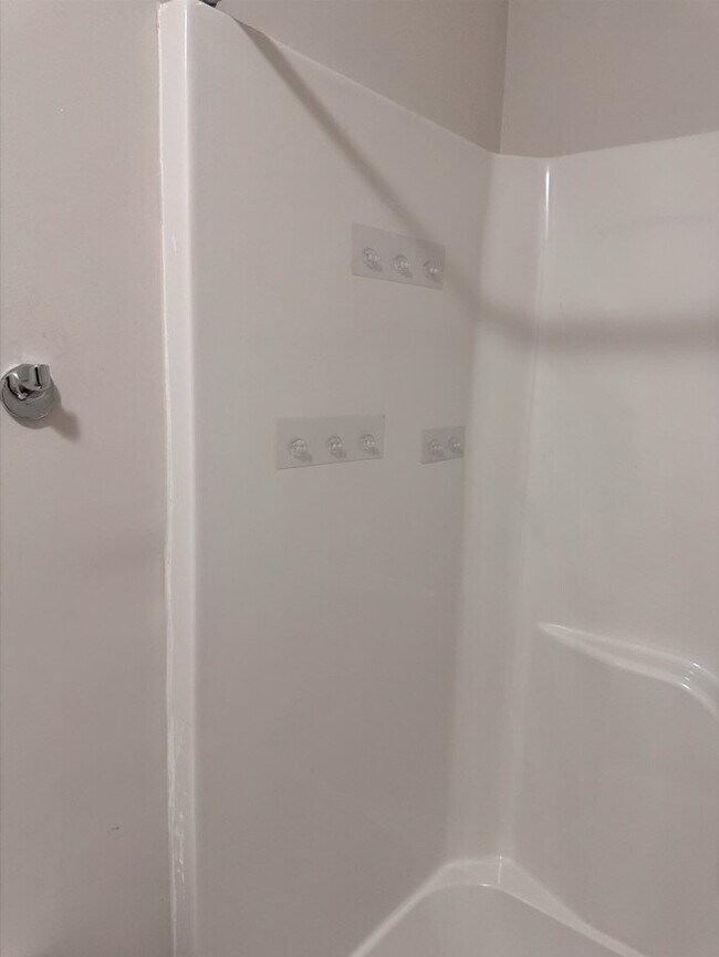 Foto del edificio - Cozy 2-Bed, 1-Bath Apartment in Easley – C...