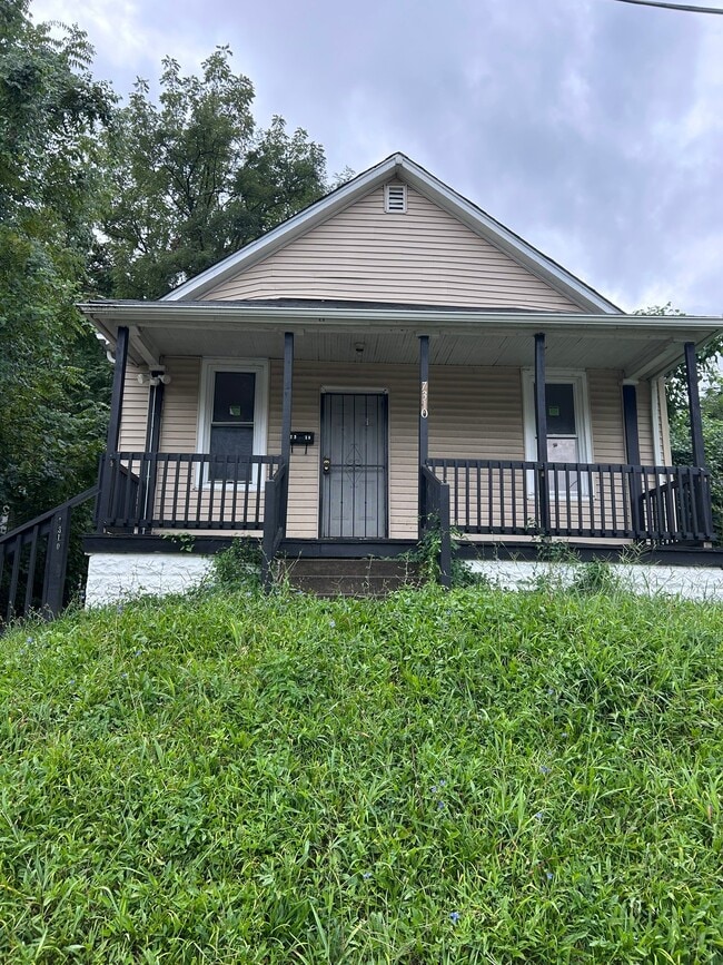 Building Photo - 7310 Jenwood Ave
