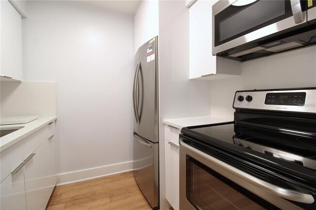 Foto del edificio - 3331 N Westmoreland Dr