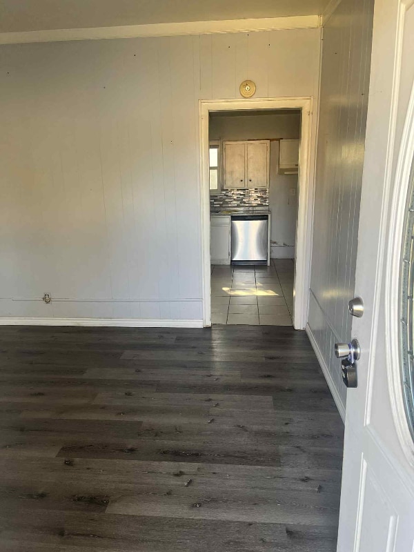 Foto del edificio - 2524 Loy Lake Rd