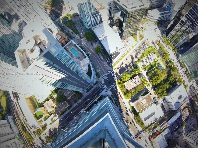 Foto del edificio - 1300 S Miami Ave