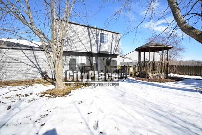 Building Photo - 47 Meadow Ct W