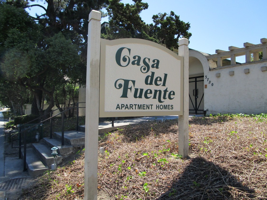 Building Photo - Casa Del Fuente Apartments