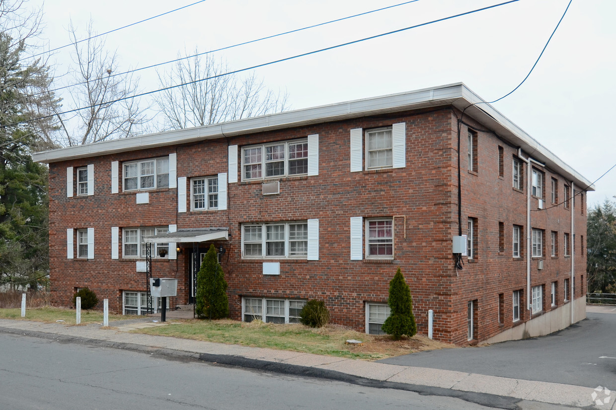 Building Photo - 465 Highland Ave
