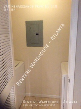 Building Photo - Location! Location! 2 Bedroom in Old 4th Ward