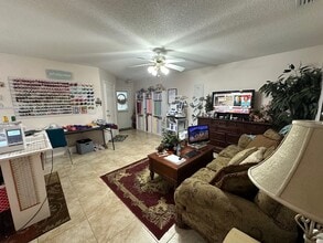 Building Photo - 967 Tray Dr