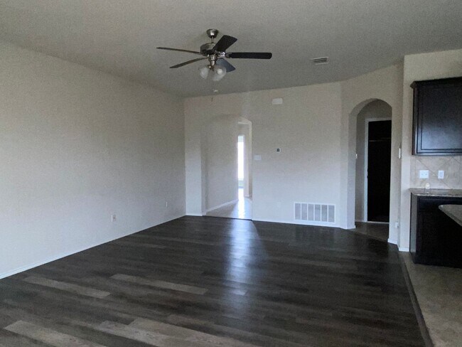 Foto del edificio - 3 BEDROOM WITH COMMUNITY POOL, BELTON ISD