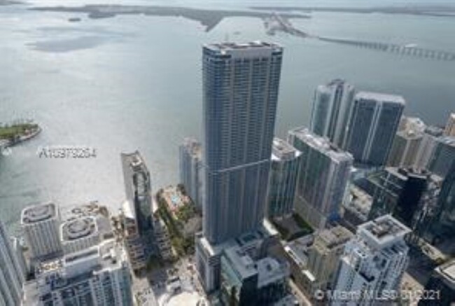 Foto del edificio - 1100 Brickell Bay Dr