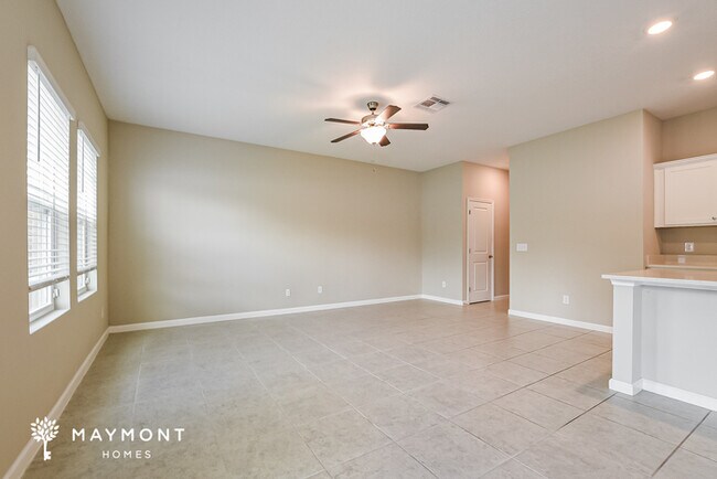 Foto del edificio - 2681 Island Pond Dr