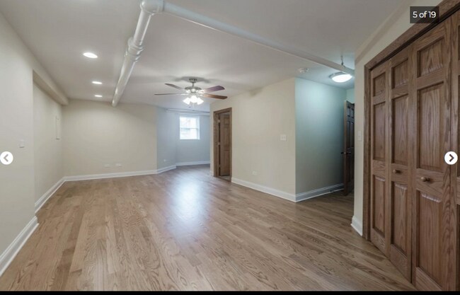Building Photo - 4404 N Rockwell St