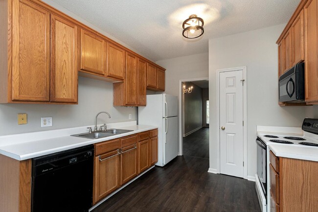 Building Photo - 1500 Mary Frances Pl