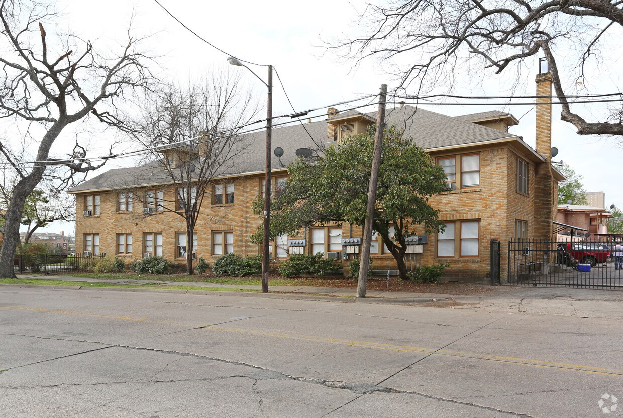 Building Photo - 4927-4931 Bryan St