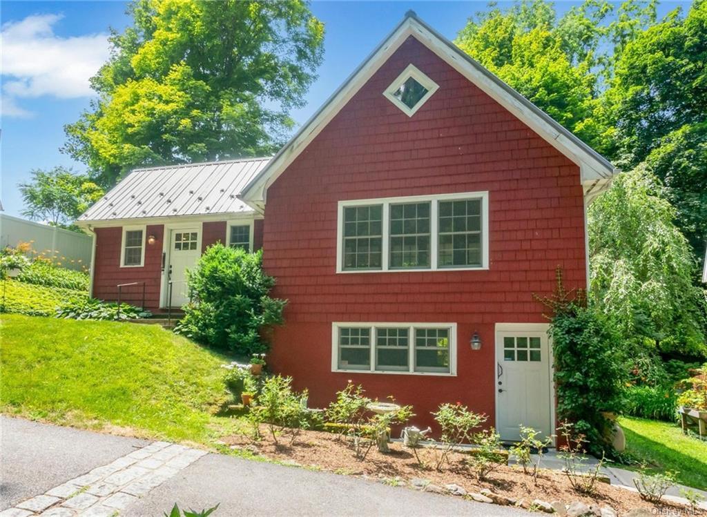 Primary Photo - 299 Saw Mill River Rd