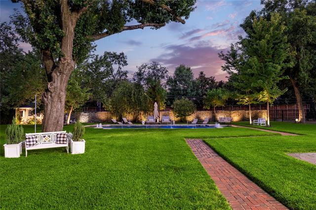 Foto del edificio - 4522 Walnut Hill Ln