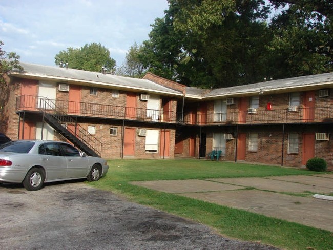 Foto del edificio - Pendleton Court Apartments