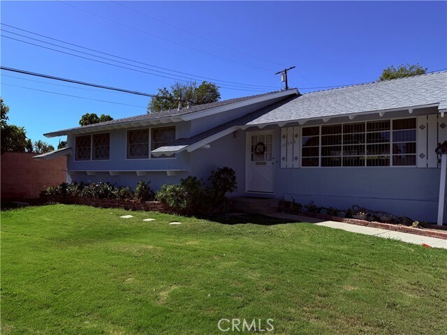 Foto del edificio - 11543 Swinton Ave