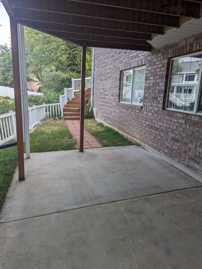 Building Photo - 4897 Glasmann Way