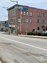 Building Photo - 102 E Otterman St