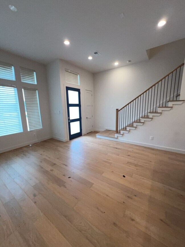 Foto del edificio - 2414 Gray St