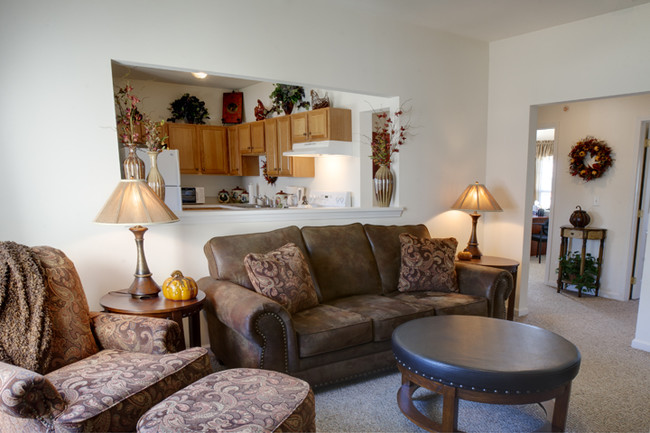Building Photo - Kingswood Village Apartments