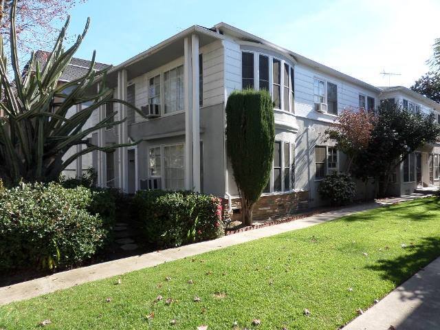 Foto principal - 11238 1/2 Camarillo St
