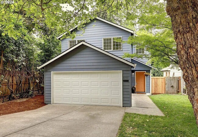 Building Photo - 3353 SW 174th Ave