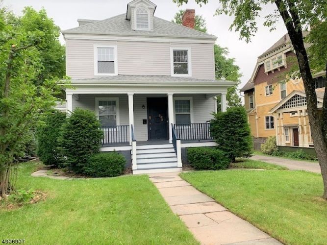 Primary Photo - 285 Claremont Ave