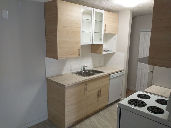 Photo du bâtiment - 9821 156 St NW