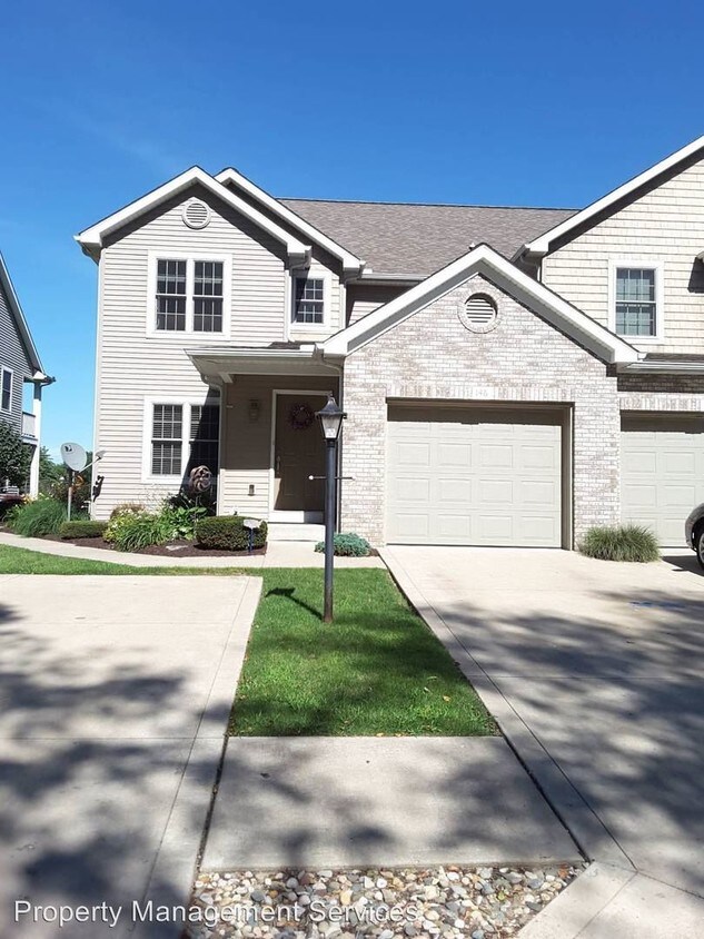 Primary Photo - 148 Tulip Blvd
