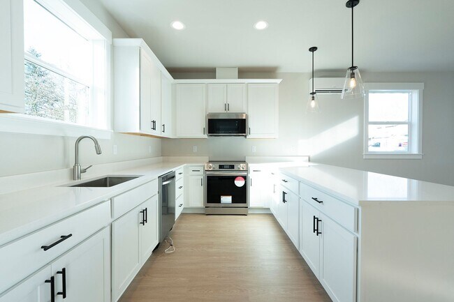 Foto del edificio - New Build 3 Bed, 1.5 Bath Rental Home in C...