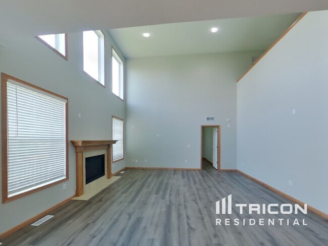 Building Photo - 20445 Everton Trail N