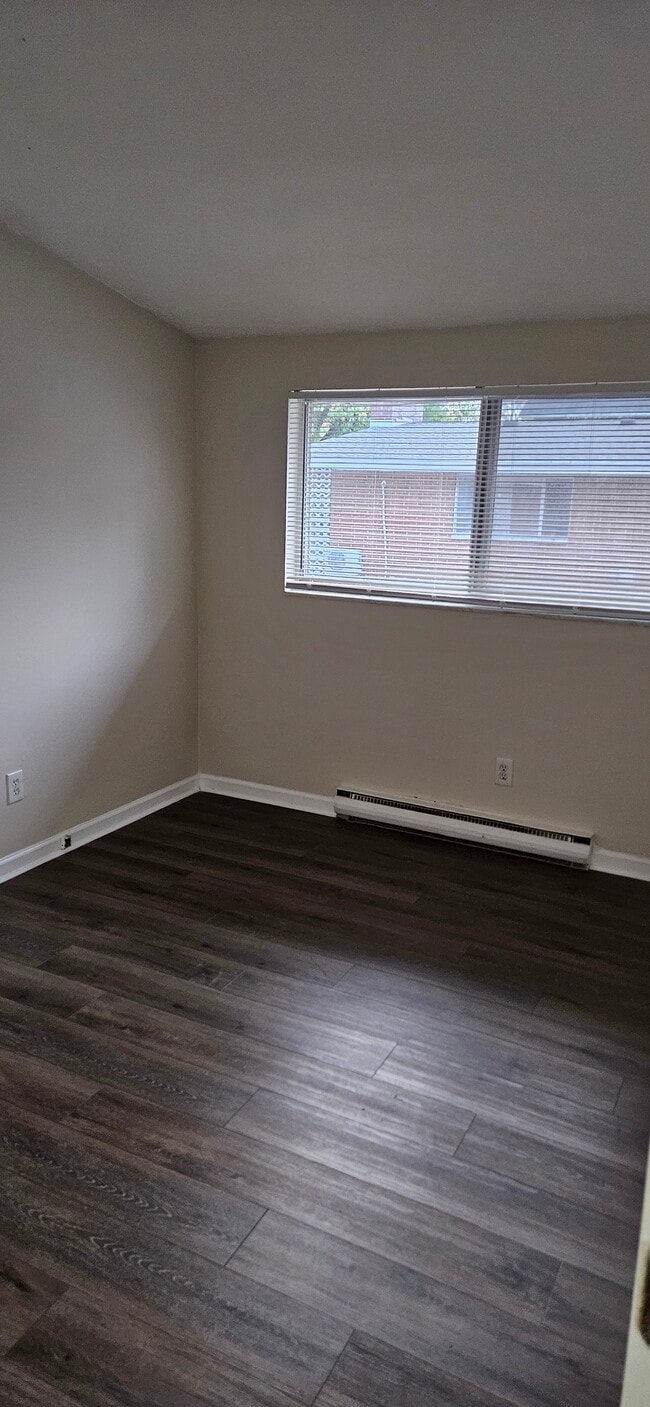 Bedroom 1 - 232 Cincinnati Ave