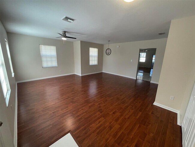 Foto del edificio - 3915 W Swann Ave