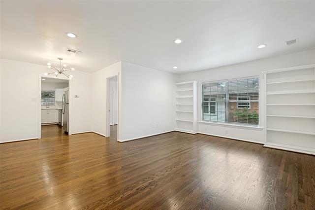 Foto del edificio - 6323 Ravendale Ln