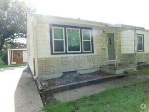 Building Photo - 896 Fredrick Dr