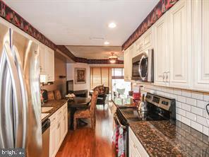 Foto del edificio - 222 Deerpark Ct