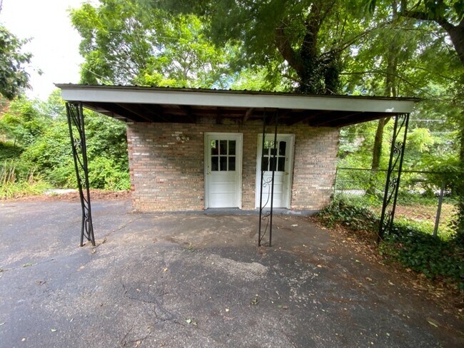 Foto del edificio - 310 West Chestnut Street, Unit 4