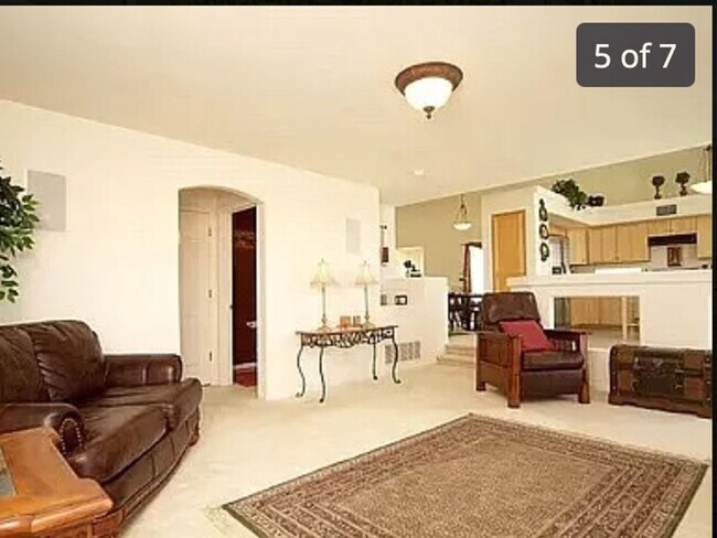 Foto del edificio - 3 Bedroom Single Family Home in Denver