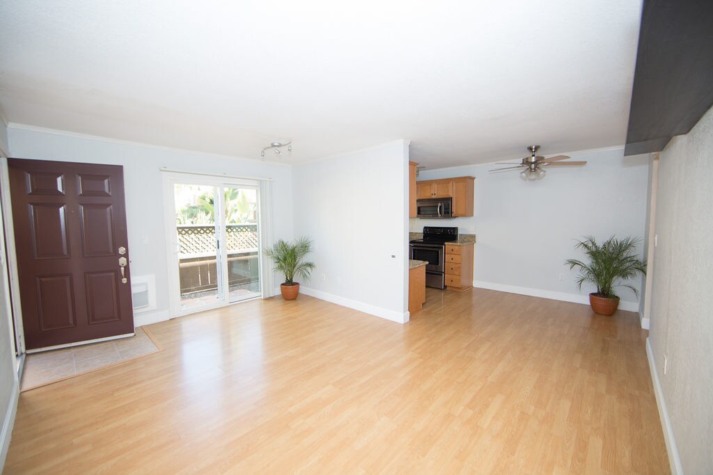 6750 Beadnell Way Unit 43, San Diego, CA 92117 Condo for Rent in San